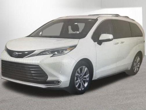 2023 Toyota Sienna Platinum 7 Passenger
