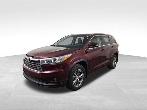 Ooh La La Rouge Mica 2015 Toyota Highlander XLE