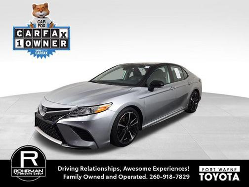 Celestial Silver/Midnight Black Metallic 2020 Toyota Camry XSE