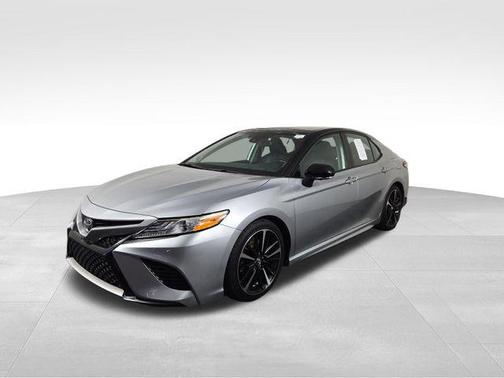 Celestial Silver/Midnight Black Metallic 2020 Toyota Camry XSE