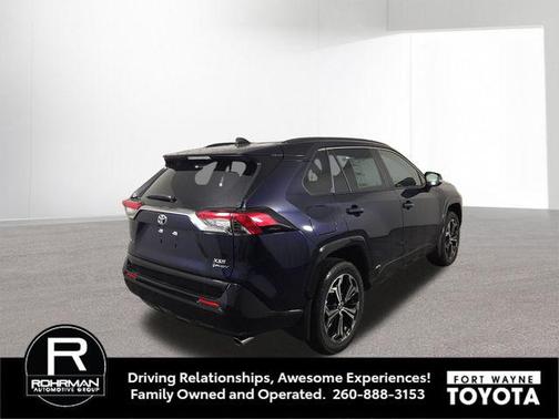 2025 Toyota RAV4 Hybrid SE