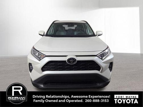 Blizzard Pearl 2021 Toyota RAV4 XLE Premium