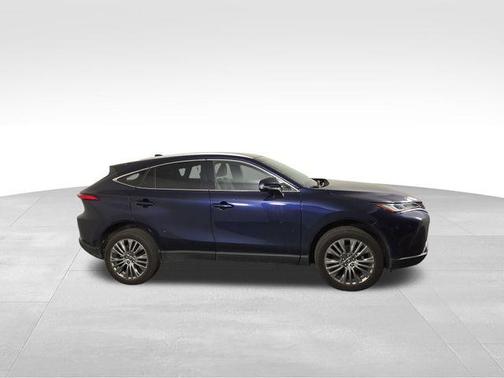 2023 Toyota Venza XLE