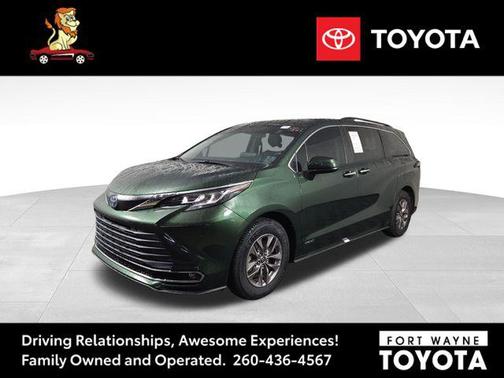 2021 Toyota Sienna XLE 8 Passenger