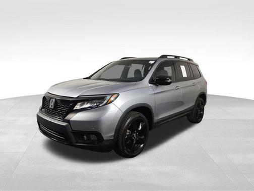 Lunar Silver Metallic 2019 Honda Passport Elite