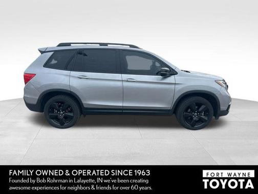 Lunar Silver Metallic 2019 Honda Passport Elite