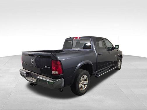 2018 RAM 1500 SLT
