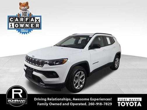 Bright White Clearcoat 2024 Jeep Compass Latitude