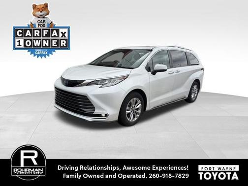 Wind Chill Pearl 2023 Toyota Sienna Limited