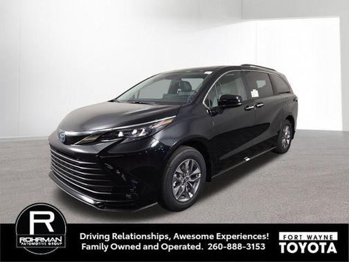 2025 Toyota Sienna XLE 7 Passenger
