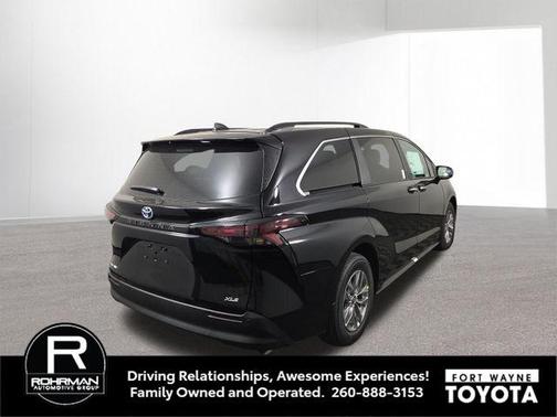 2025 Toyota Sienna XLE 7 Passenger