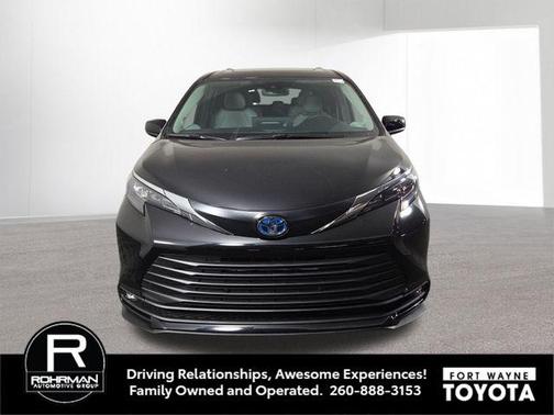 2025 Toyota Sienna XLE 7 Passenger