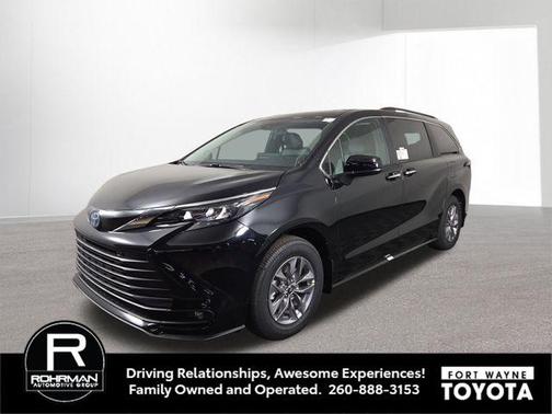 2025 Toyota Sienna XLE 7 Passenger