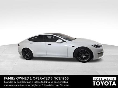 Pearl White Multi-Coat 2022 Tesla Model S Base