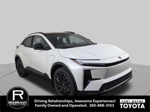 Wind Chill Pearl 2026 Toyota C-HR XSE