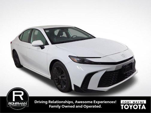 Ice Cap 2025 Toyota Camry SE