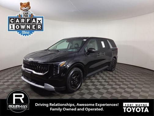 Aurora Black Pearl 2026 Kia Carnival LXS
