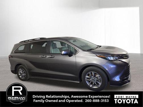 2023 Toyota Sienna XLE 7 Passenger