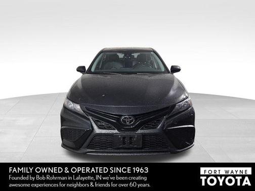 Midnight Black Metallic 2024 Toyota Camry SE