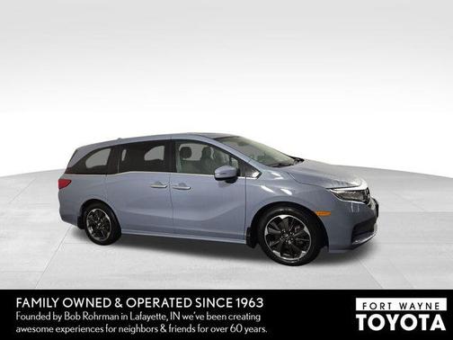 Obsidian Blue Pearl 2023 Honda Odyssey Elite