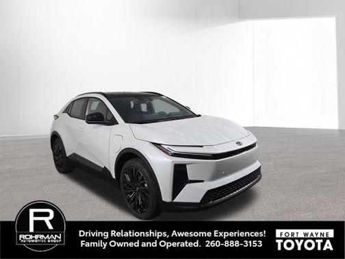 Wind Chill Pearl 2026 Toyota C-HR XSE