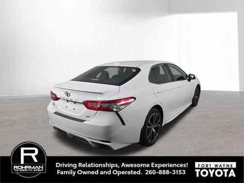 2020 Toyota Camry SE