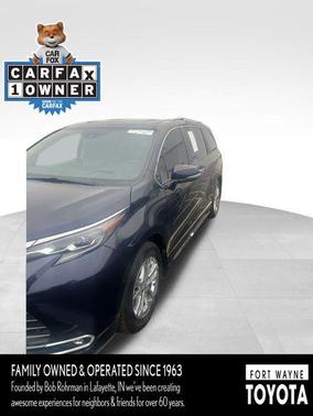 2024 Toyota Sienna Platinum