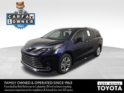 2024 Toyota Sienna Platinum