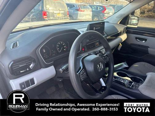 Platinum White Pearl 2023 Honda Pilot AWD LX