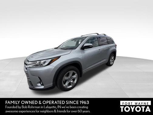 Celestial Silver Metallic 2019 Toyota Highlander Limited