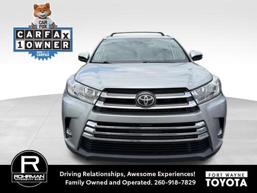 Celestial Silver Metallic 2019 Toyota Highlander Limited