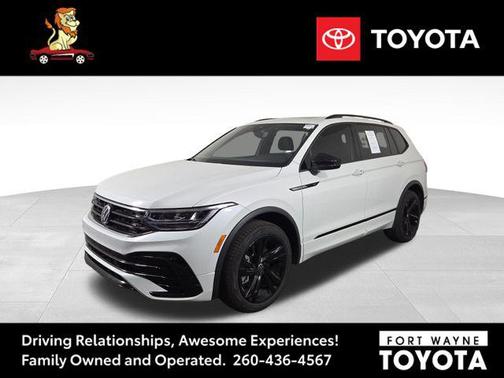 2024 Volkswagen Tiguan 2.0T SE R-Line Black