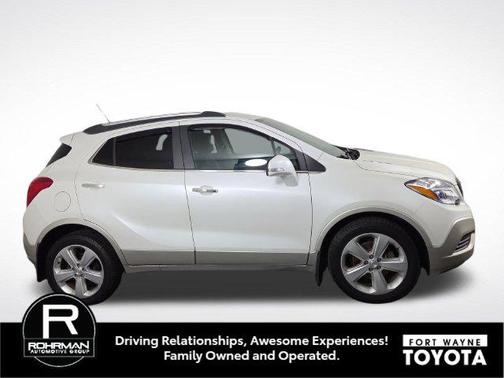 White Pearl Tricoat 2015 Buick Encore Base