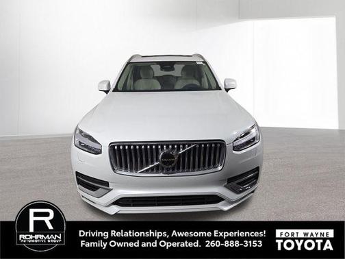 2023 Volvo XC90 Recharge Plug-In Hybrid T8 Ultimate Bright Theme 7-Seater