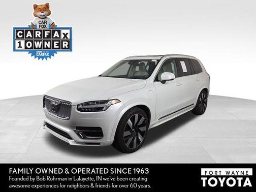 2023 Volvo XC90 Recharge Plug-In Hybrid T8 Ultimate Bright Theme 7-Seater