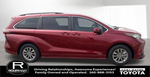 2021 Toyota Sienna LE