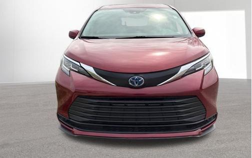 2021 Toyota Sienna LE