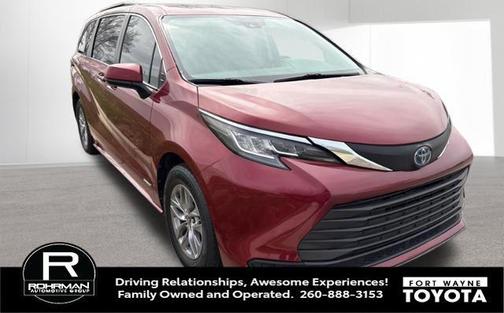 2021 Toyota Sienna LE