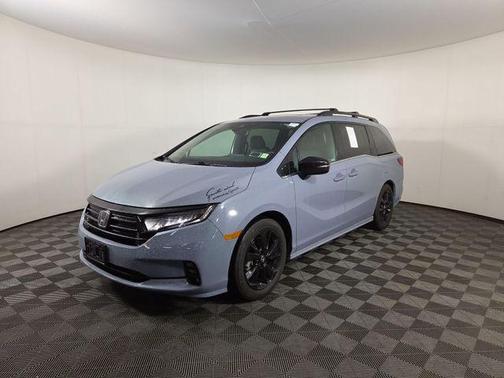 Sonic Gray Pearl 2024 Honda Odyssey Sport
