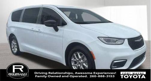 Bright White Clearcoat 2024 Chrysler Pacifica Touring L
