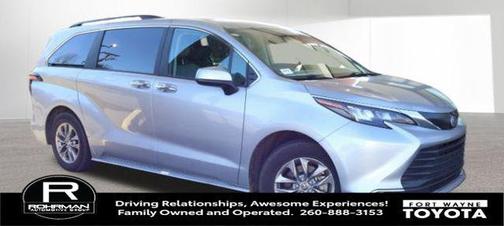 2024 Toyota Sienna XLE