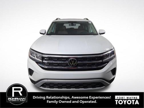 Pure White 2023 Volkswagen Atlas 3.6L SE w/Technology