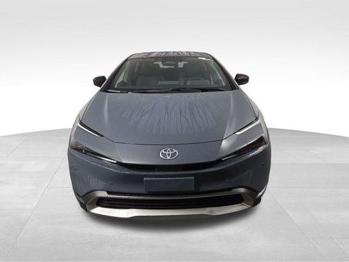 2025 Toyota Prius Plug-In Hybrid SE