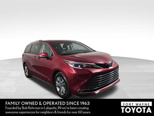 Ruby Flare Pearl 2021 Toyota Sienna Platinum 7 Passenger