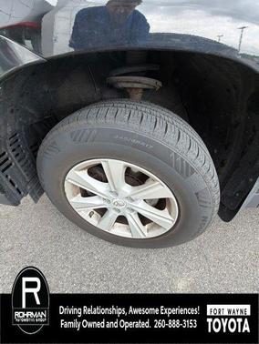 Black 2013 Toyota Highlander SE