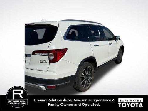 Platinum White Pearl 2021 Honda Pilot AWD Elite