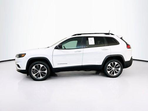 Bright White Clearcoat 2022 Jeep Cherokee Limited