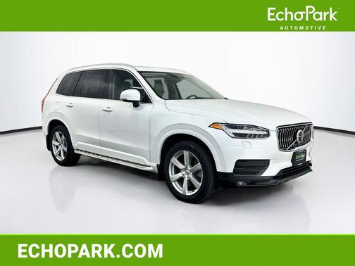 Ice White 2021 Volvo XC90 T6 Momentum