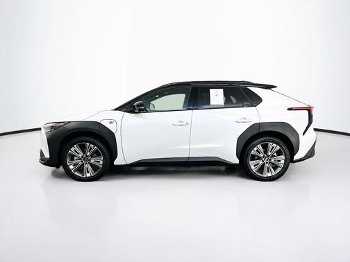 Cosmic White Pearl 2-Tone 2023 Subaru Solterra Touring