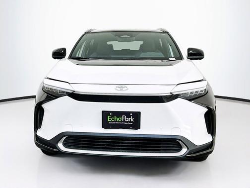 Wind Chill Pearl 2023 Toyota bZ4X Limited